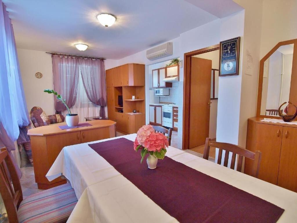 Apartments Zdenka - Garden Terrace Barbat na Rabu Εξωτερικό φωτογραφία