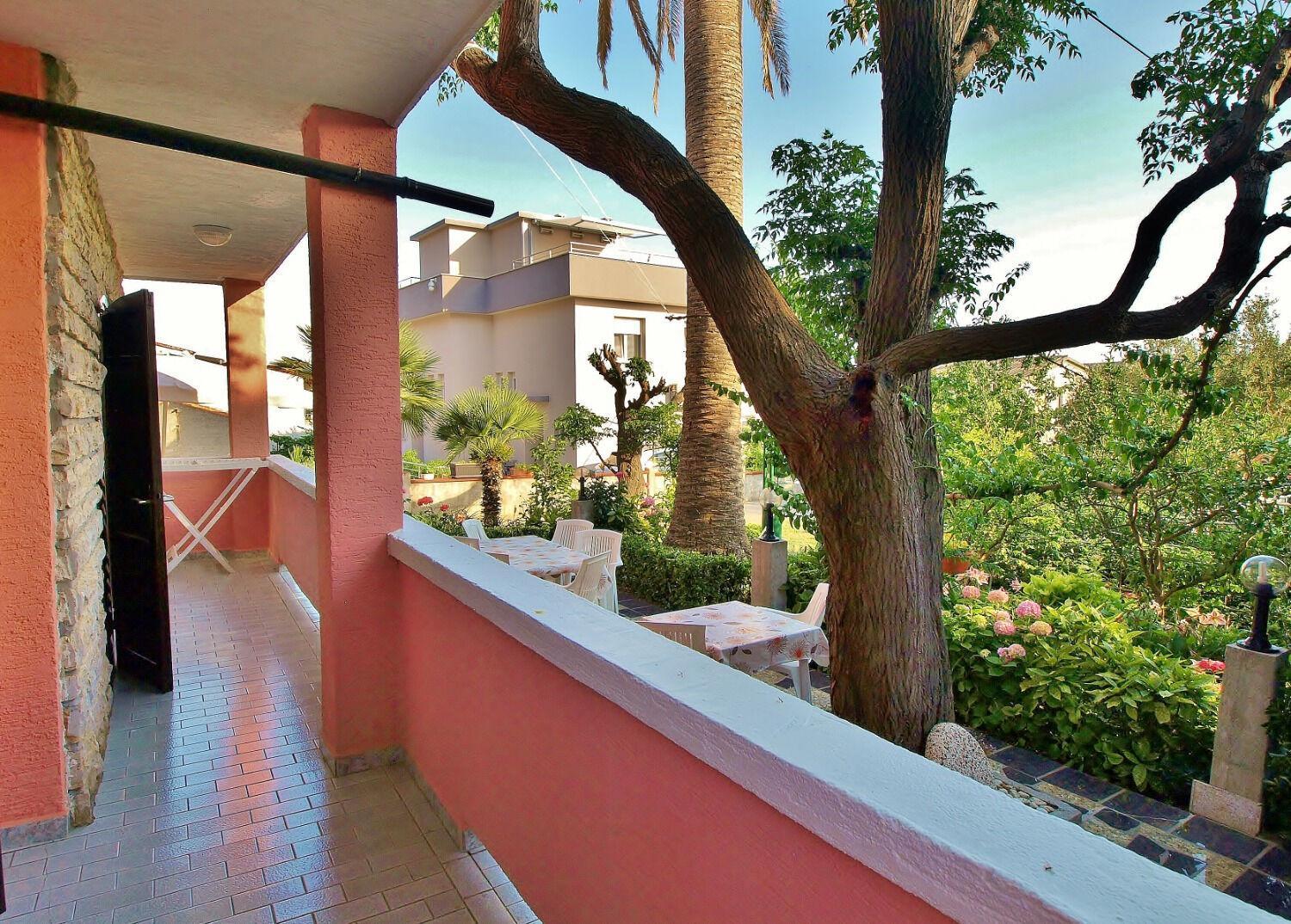 Apartments Zdenka - Garden Terrace Barbat na Rabu Εξωτερικό φωτογραφία
